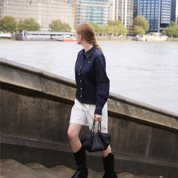 FOLNUA
Mini Shell Bag_Black-Stitch - Picture 10 of 11